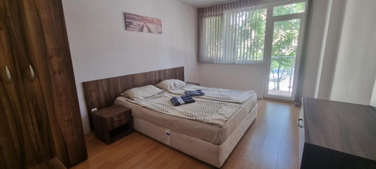 Family Apartment "Sunny House" 内塞伯尔 外观 照片